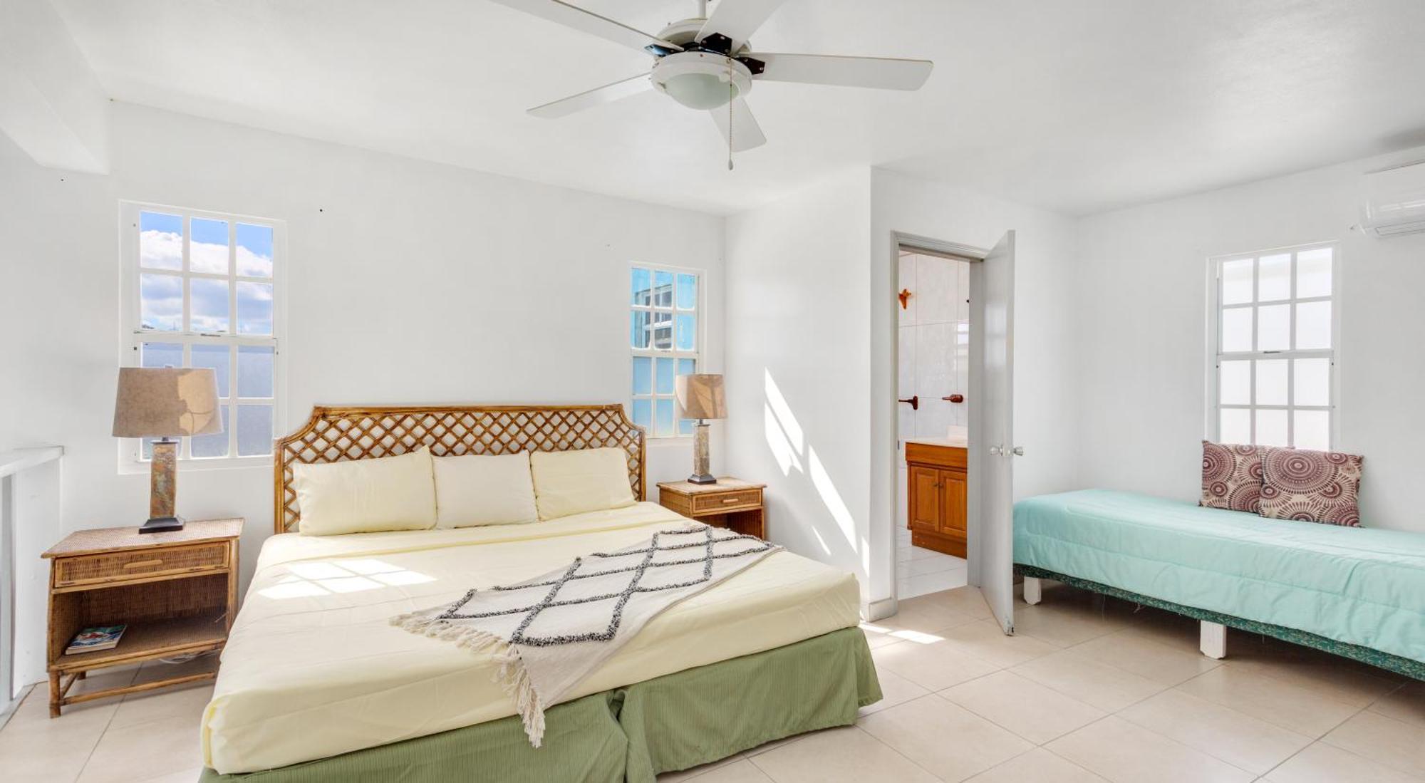 Edwards Guesthouse Sandy Ground Village Dış mekan fotoğraf