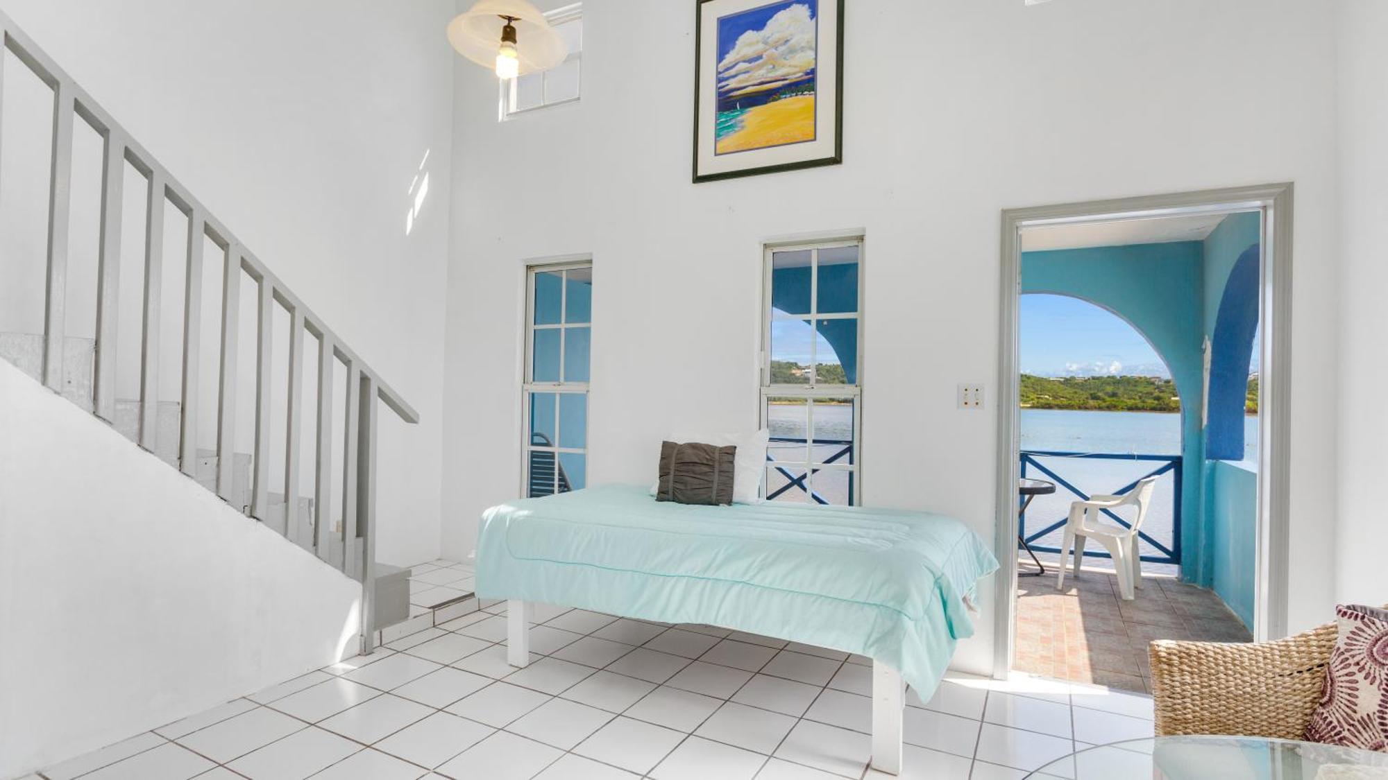 Edwards Guesthouse Sandy Ground Village Dış mekan fotoğraf