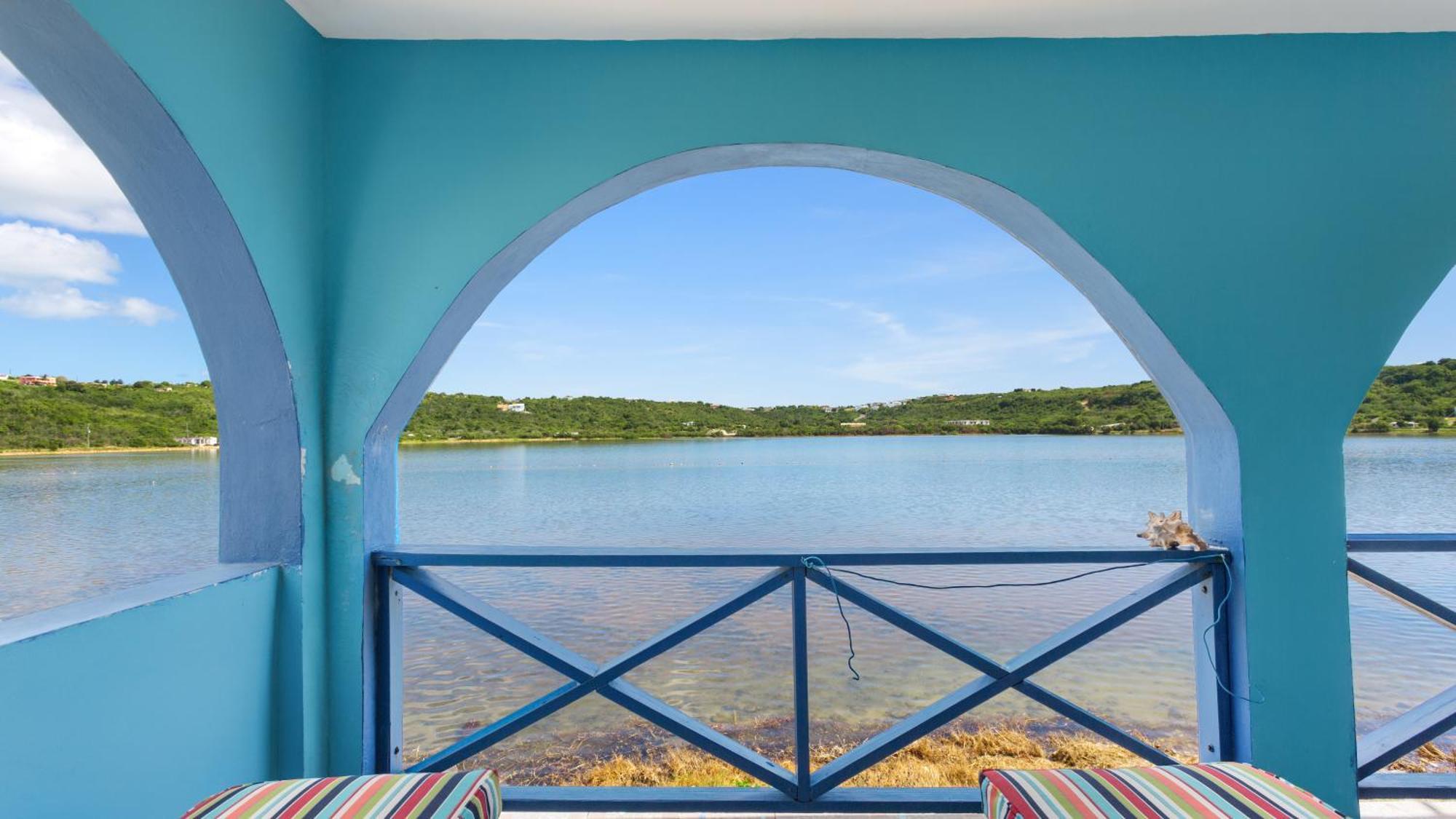 Edwards Guesthouse Sandy Ground Village Dış mekan fotoğraf