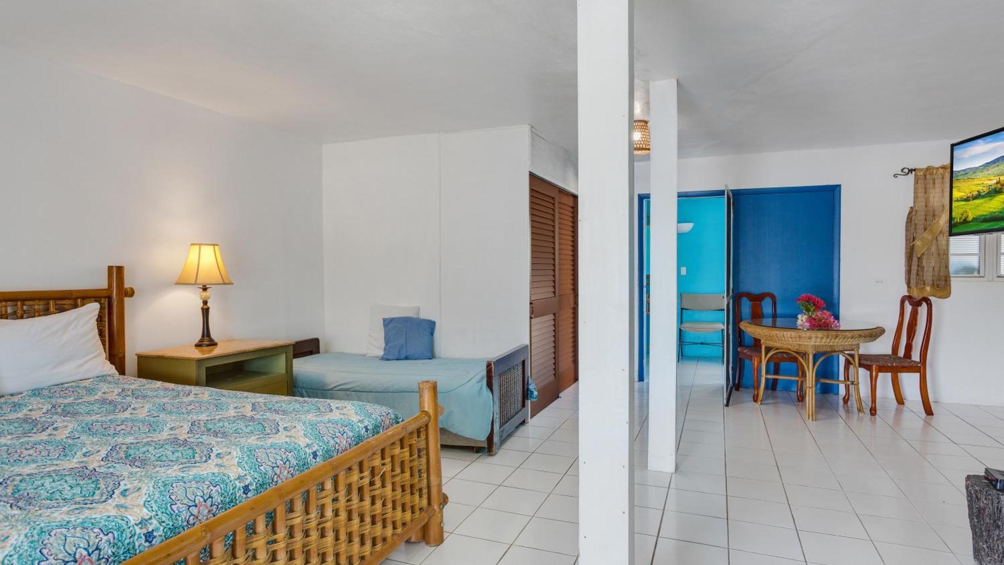 Edwards Guesthouse Sandy Ground Village Dış mekan fotoğraf